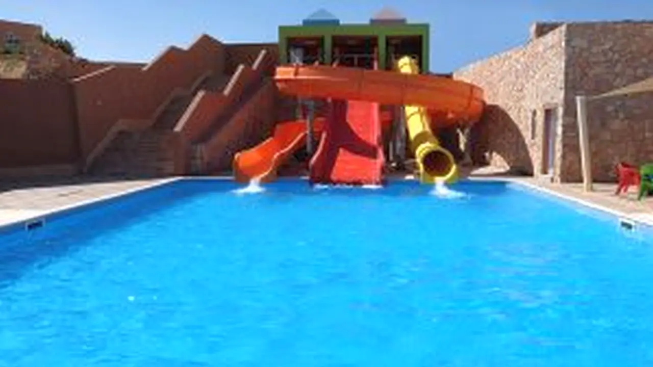 الفندق رومانس & أكوا بارك - العين السخنة